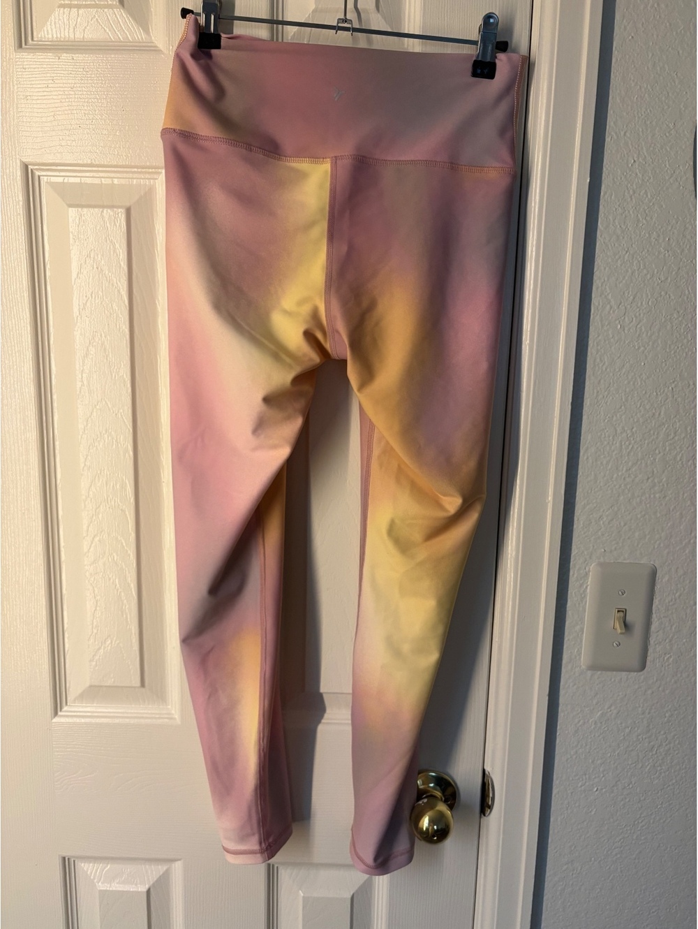 Old Navy PowerSoft Women's Leggings Medium Pastel Gradient